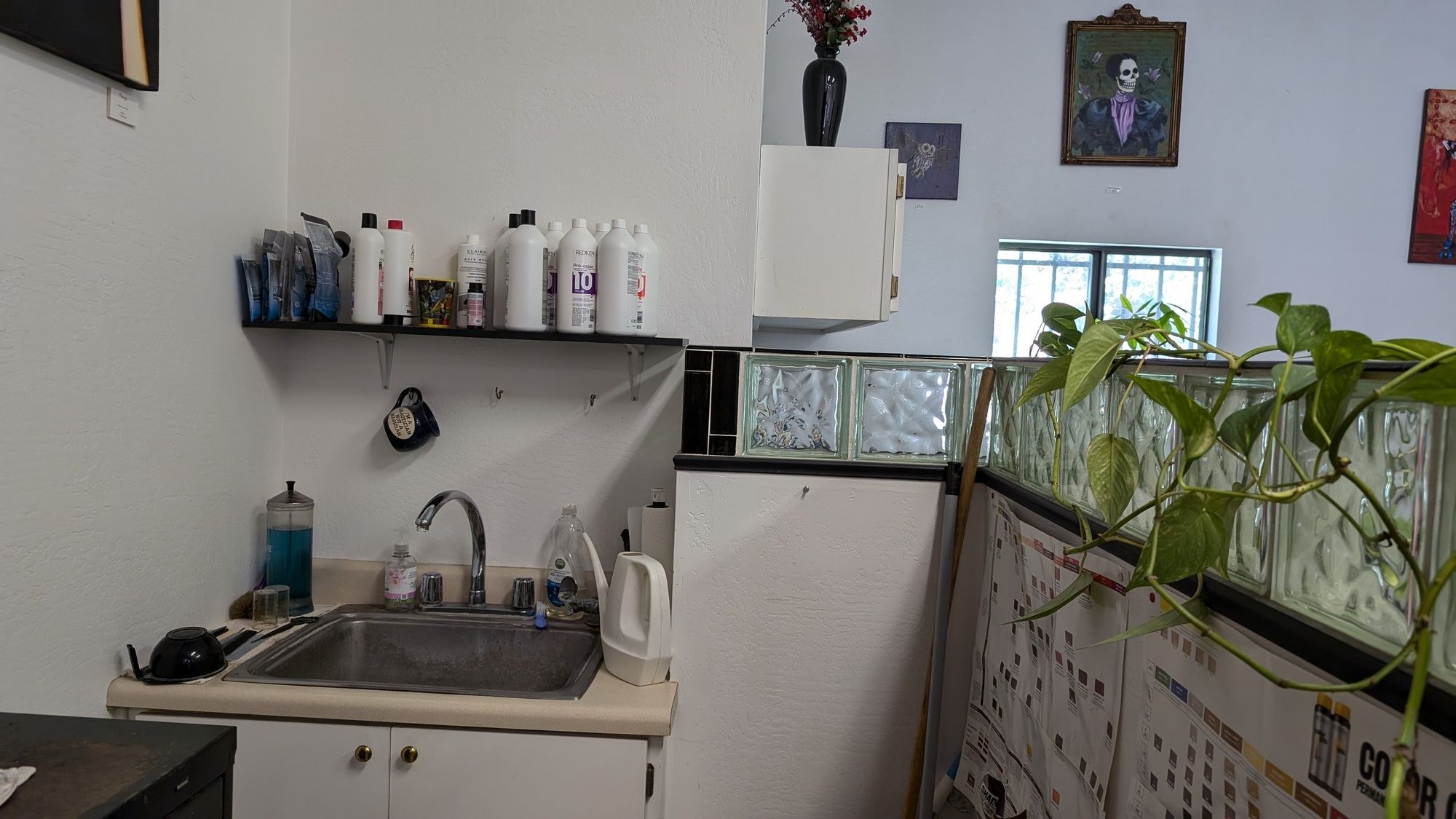 Fully Built-Out Salon Suite